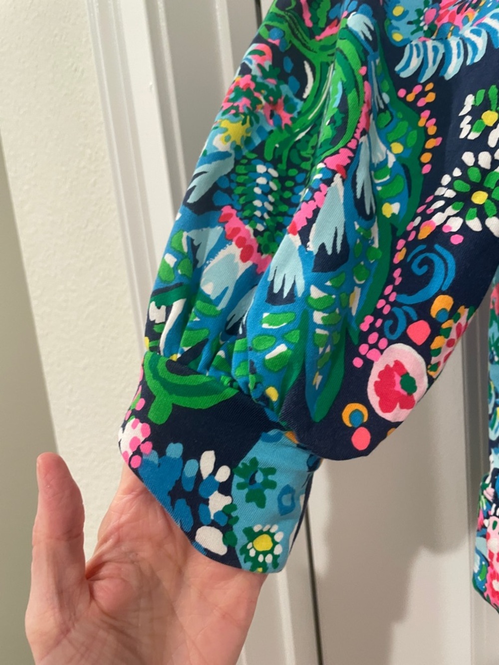 Lilly Pulitzer Corden sweatshirt featuring puffed sleeves xxs - Picture 3 of 7
